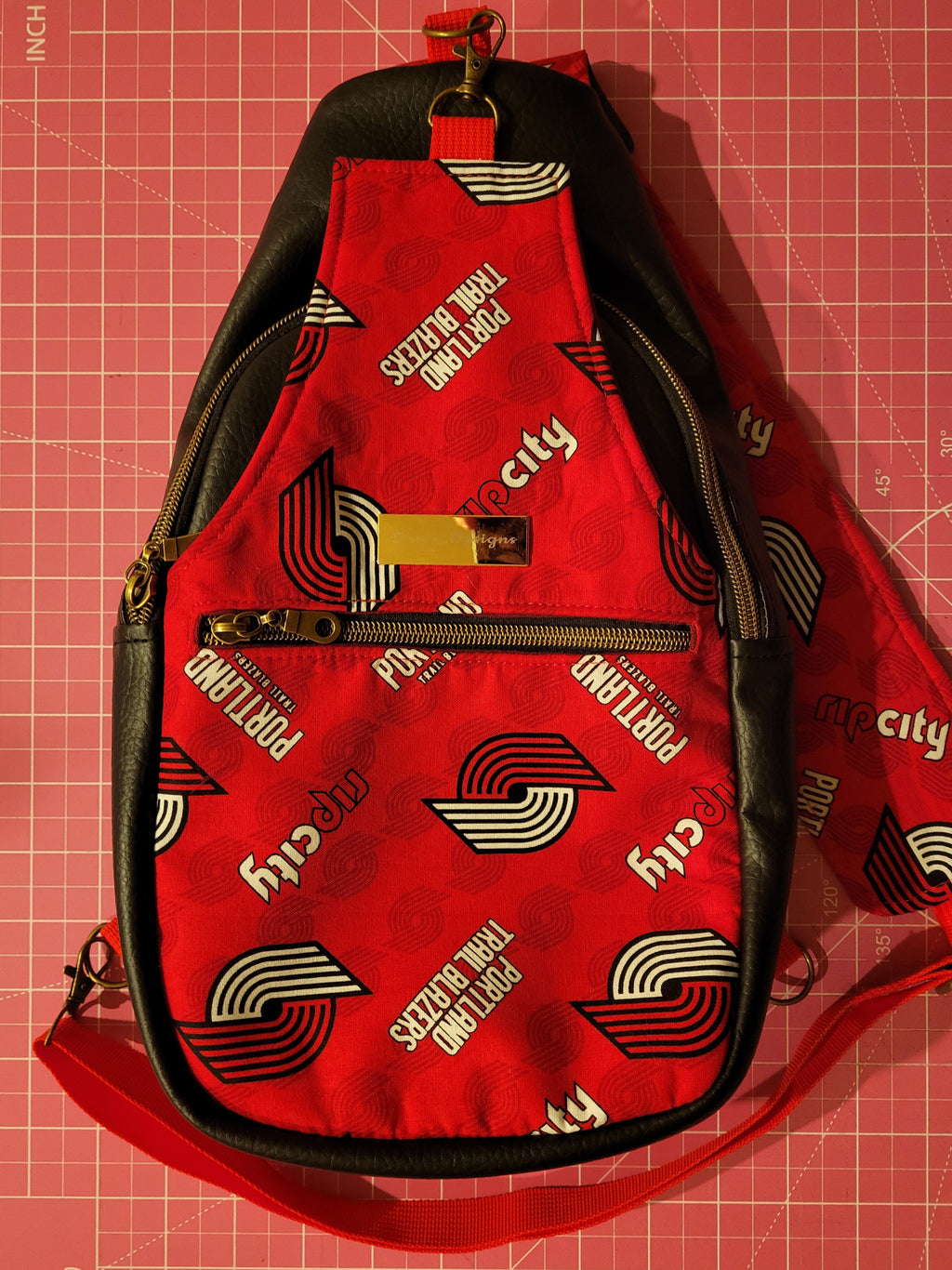 Portland Trailblazers Sling Crossbody Bag